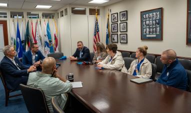 The ESOP Association Minnesota/Dakotas Chapter meets in Senator Tina Smith’s office