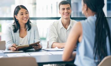 cheerful-business-team-meeting-in-modern-office-2026-01-09-11-06-58-utc_1000px.jpg